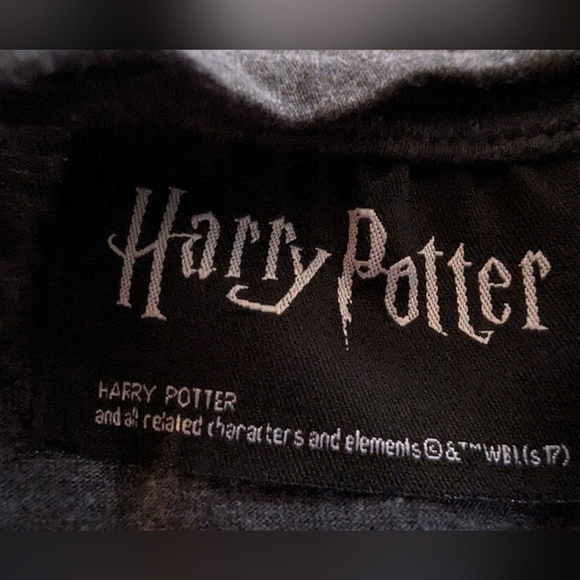 Harry Potter T-Shirt - Three Brothers Deathly Hallows, lace trim. Gray S… - Picture 6 of 9
